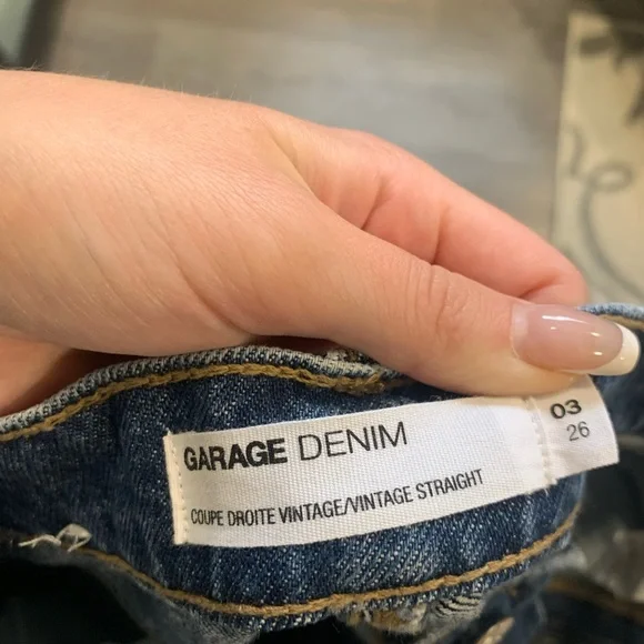 GARAGE Ripped Jeans - Picture 3 of 3